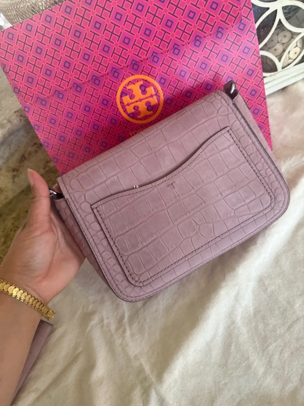 845!+ New Tory Burch THEA EMBOSSED SUEDE FLAP CROSSBODY & Matching Wallet